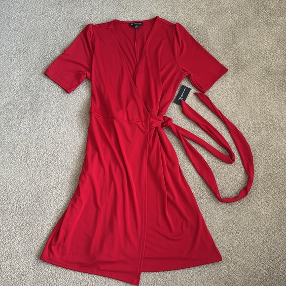 252M NWT INC International Concepts Short Sleeve Wrap Dress - Size: PL - Picture 4 of 9